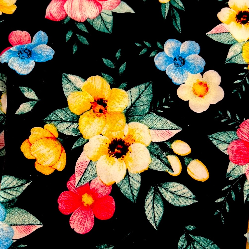 Floral Leggings / Ultra~Soft / NWOT - Picture 3 of 10